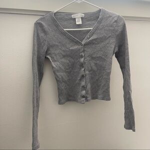 Cropped Grey Button Up Long Sleeve